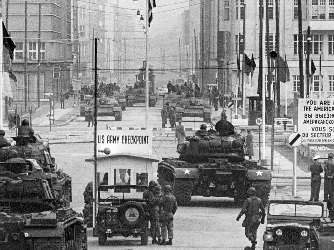 Tanks at Checkpoint Charlie in Berlin 1961 Tanks at Checkpoint Charlie in Berlin 1961