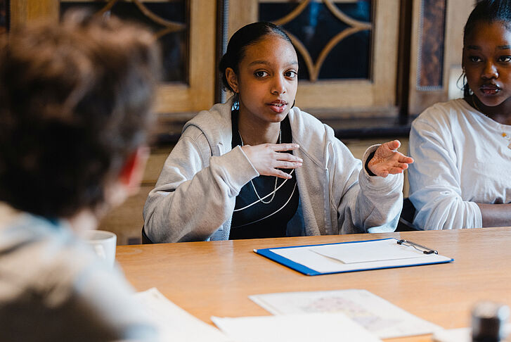 Outreach-Workshop with the youth panel Shadow Museum Outreach-Workshop with the youth panel Shadow Museum