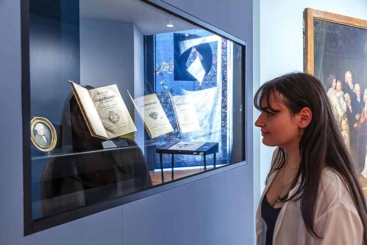 Exhibition overview “What is Enlightenment? Questions for the Eighteenth Century” Exhibition overview “What is Enlightenment? Questions for the Eighteenth Century”