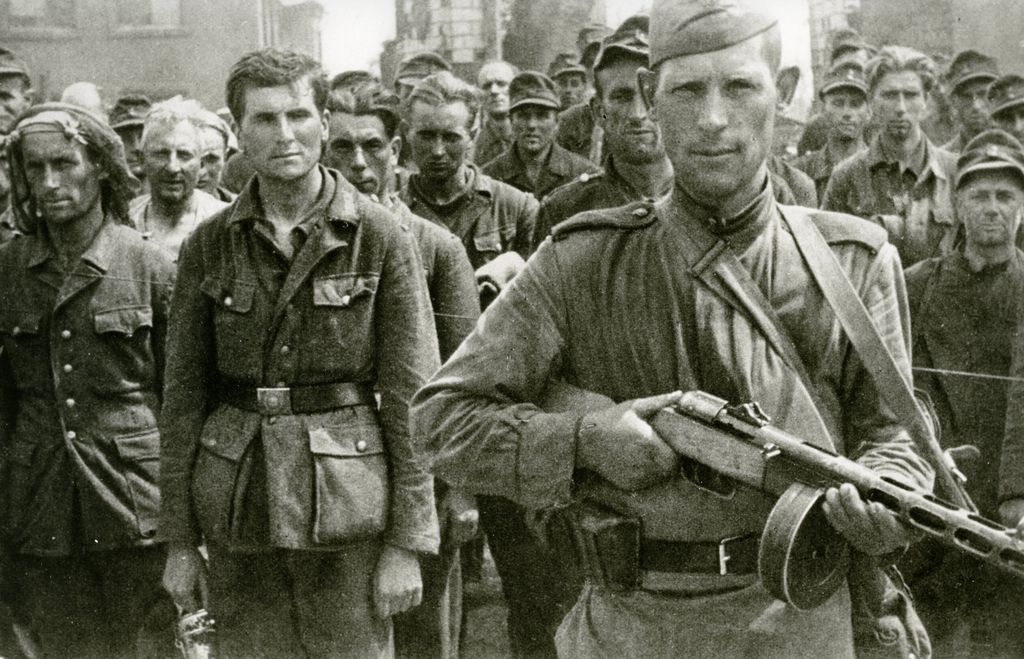 [Foto: Deutsche Kriegsgefangene, 1944]