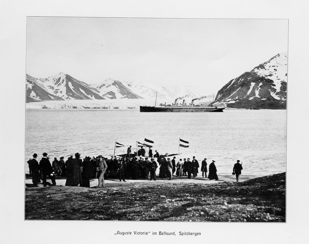 Foto: Schnelldampfer "Auguste Victoria", um 1900